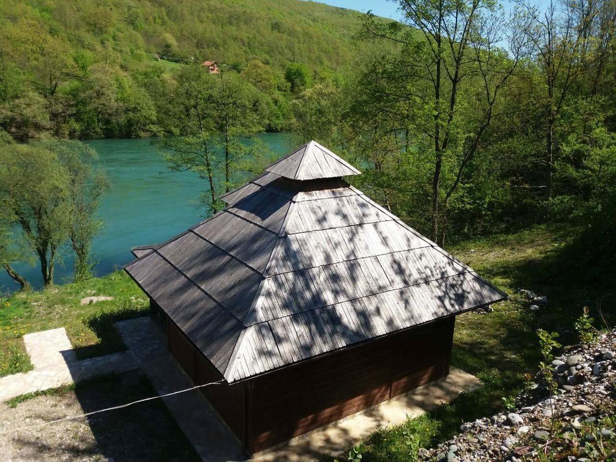 Brvnara Na Obali Reke Drine Villa Beserovina Exterior photo